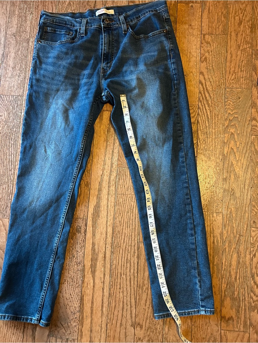 Signature by Levi Strauss Men's Dark Blue Slim Straight Jeans measures 32 waist